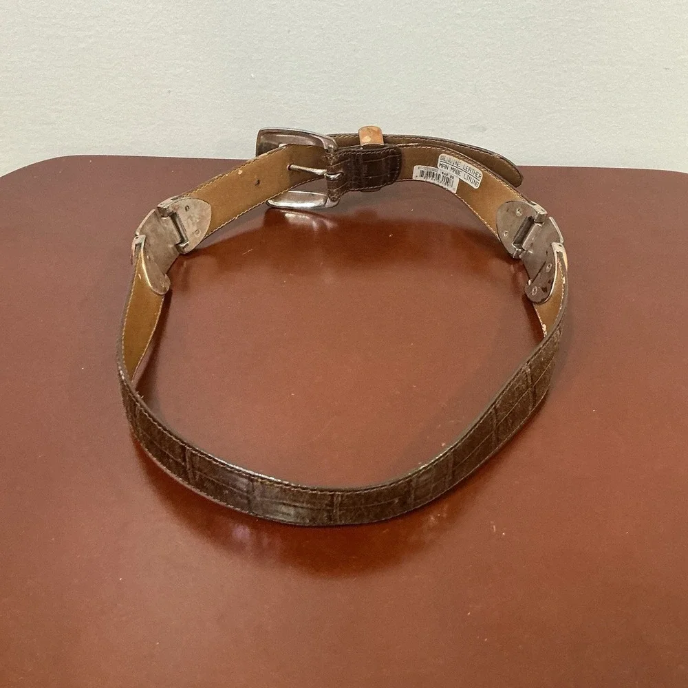 Vintage Fossil Women's Belt Size M Leather Silver Tone Conchos‎ Floral Western